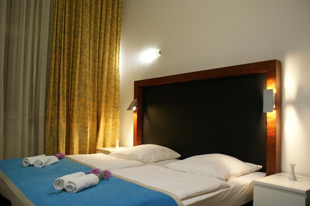Hotel Garni Aaberna برلين الغرفة الصورة