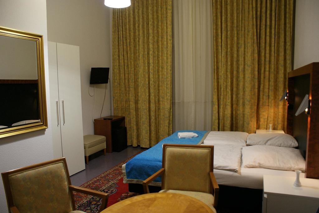 Hotel Garni Aaberna برلين الغرفة الصورة